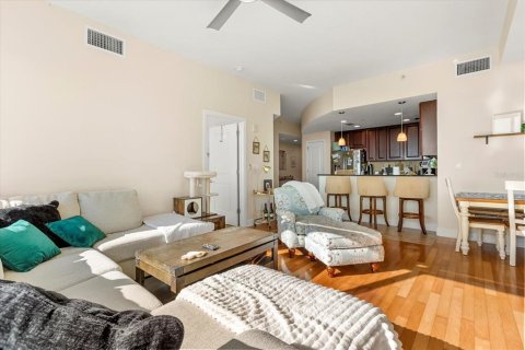 Condominio en venta en Orlando, Florida, 2 dormitorios, 111.3 m2 № 1586753 - foto 4