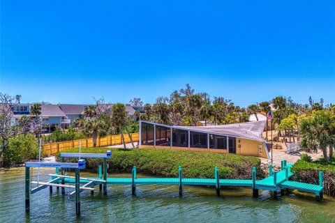 House in Englewood, Florida 2 bedrooms, 197.51 sq.m. № 1642351 - photo 7