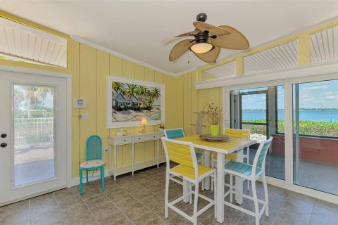 House in Englewood, Florida 2 bedrooms, 197.51 sq.m. № 1642351 - photo 24