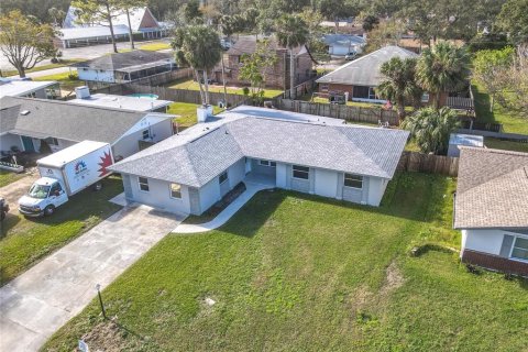 House in Daytona Beach, Florida 4 bedrooms, 184.88 sq.m. № 2210572 - photo 2
