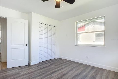House in Daytona Beach, Florida 4 bedrooms, 184.88 sq.m. № 2210572 - photo 14