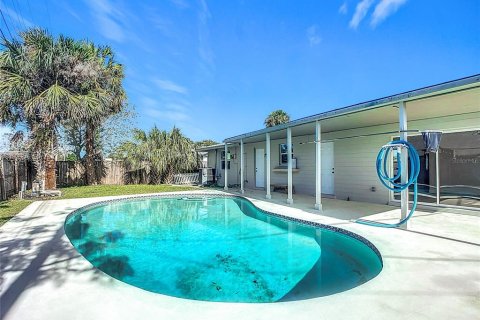 House in Daytona Beach, Florida 4 bedrooms, 184.88 sq.m. № 2210572 - photo 18