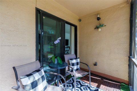 Condominio en alquiler en Miami, Florida, 2 dormitorios, 85.28 m2 № 2030555 - foto 26