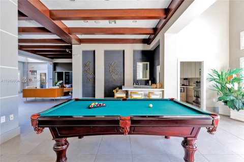 Condominio en alquiler en Miami, Florida, 2 dormitorios, 85.28 m2 № 2030555 - foto 4