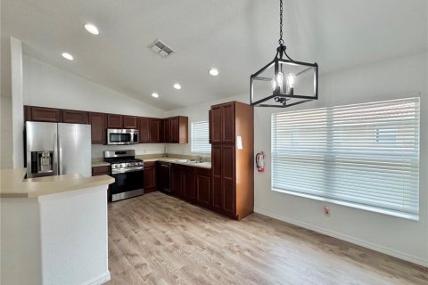 Casa en alquiler en Davenport, Florida, 5 dormitorios, 203.92 m2 № 2142568 - foto 15