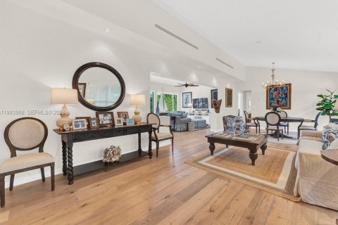 Снять в аренду виллу или дом в Майами, Флорида 4 спальни, 180.23м2, № 2045368 - фото 9