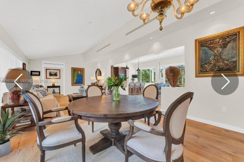 Снять в аренду виллу или дом в Майами, Флорида 4 спальни, 180.23м2, № 2045368 - фото 15