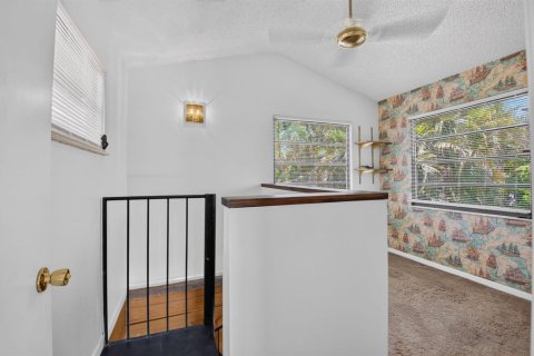 House in Boca Raton, Florida 4 bedrooms, 237.83 sq.m. № 2192021 - photo 17