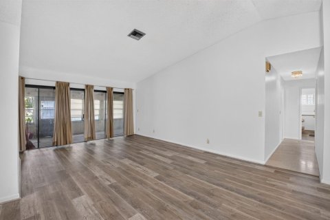 House in Boca Raton, Florida 4 bedrooms, 237.83 sq.m. № 2192021 - photo 6