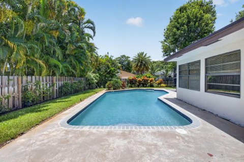 House in Boca Raton, Florida 4 bedrooms, 237.83 sq.m. № 2192021 - photo 29