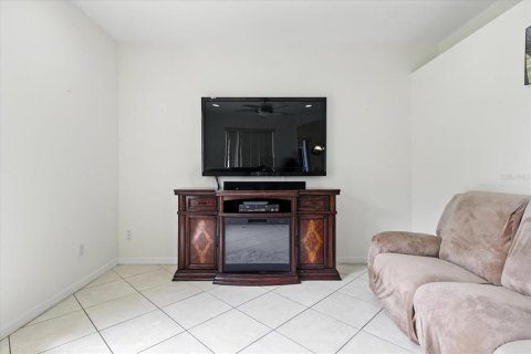 Casa en venta en Port Charlotte, Florida, 3 dormitorios, 198.25 m2 № 1795909 - foto 17