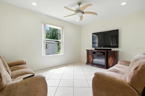 Casa en venta en Port Charlotte, Florida, 3 dormitorios, 198.25 m2 № 1795909 - foto 16