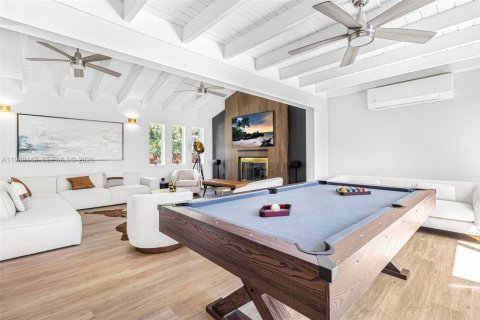 Villa ou maison à vendre à Cutler Bay, Floride: 6 chambres, 316.05 m2 № 2255367 - photo 12