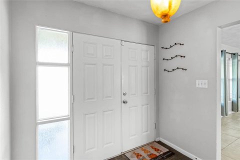House in Winter Haven, Florida 3 bedrooms, 243.13 sq.m. № 1358189 - photo 5
