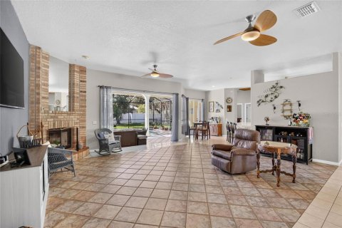 Villa ou maison à vendre à Plant City, Floride: 4 chambres, 210.05 m2 № 2290617 - photo 16