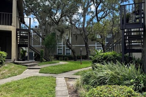 Apartamento en alquiler en Tampa, Florida, 2 dormitorios, 84.73 m2 № 1901776 - foto 1