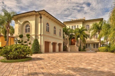 Villa ou maison à louer à Belleair Beach, Floride: 8 chambres, 913.51 m2 № 2108489 - photo 2