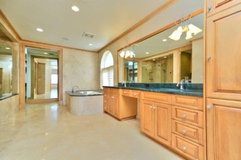 Villa ou maison à louer à Belleair Beach, Floride: 8 chambres, 913.51 m2 № 2108489 - photo 12