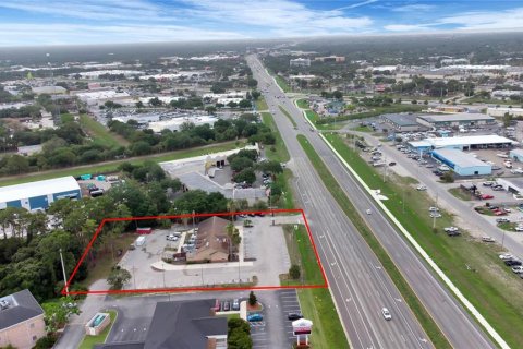 Propiedad comercial en alquiler en Port Charlotte, Florida, 550.35 m2 № 1544483 - foto 14