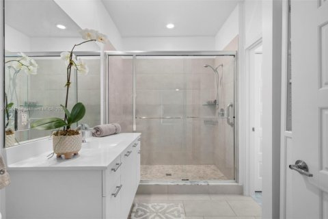 Condominio en venta en Doral, Florida, 2 dormitorios, 104.89 m2 № 1867020 - foto 11