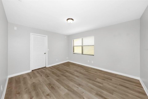 House in Palm Harbor, Florida 3 bedrooms, 219.9 sq.m. № 2148320 - photo 29