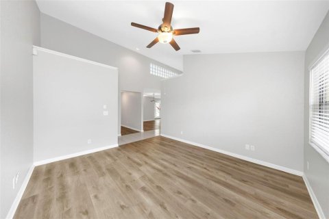 House in Palm Harbor, Florida 3 bedrooms, 219.9 sq.m. № 2148320 - photo 20