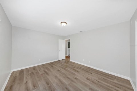 House in Palm Harbor, Florida 3 bedrooms, 219.9 sq.m. № 2148320 - photo 30