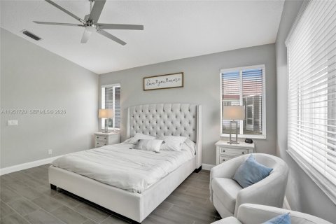 House in Tamarac, Florida 3 bedrooms, 188.22 sq.m. № 2006212 - photo 17