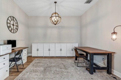Villa ou maison à vendre à Loxahatchee Groves, Floride: 6 chambres, 379.23 m2 № 2407743 - photo 18