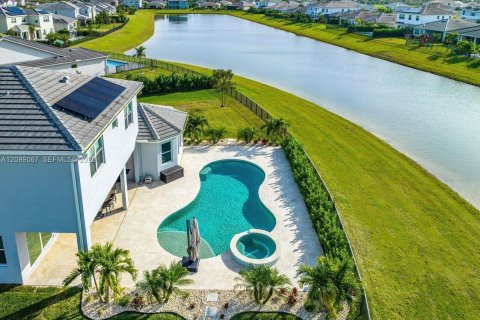 Villa ou maison à vendre à Loxahatchee Groves, Floride: 6 chambres, 379.23 m2 № 2407743 - photo 11