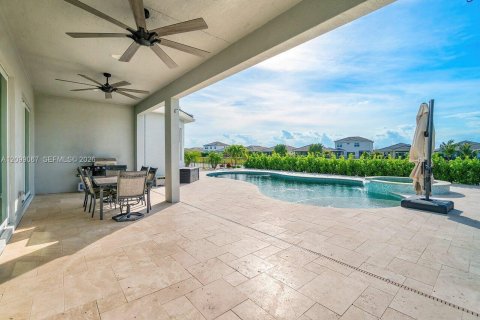 Villa ou maison à vendre à Loxahatchee Groves, Floride: 6 chambres, 379.23 m2 № 2407743 - photo 7
