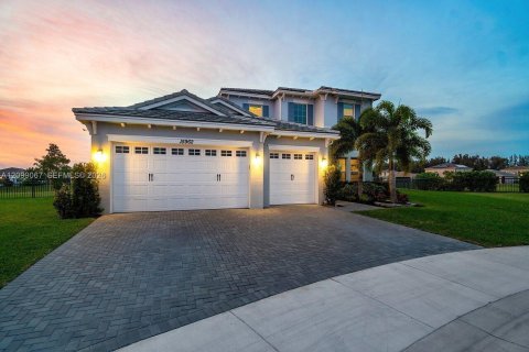 Villa ou maison à vendre à Loxahatchee Groves, Floride: 6 chambres, 379.23 m2 № 2407743 - photo 8