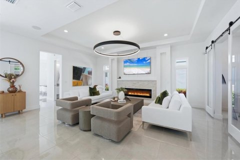 Casa en venta en Bradenton, Florida, 3 dormitorios, 354.89 m2 № 2344958 - foto 15