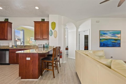 Villa ou maison à vendre à Kissimmee, Floride: 6 chambres, 261.24 m2 № 2296730 - photo 19