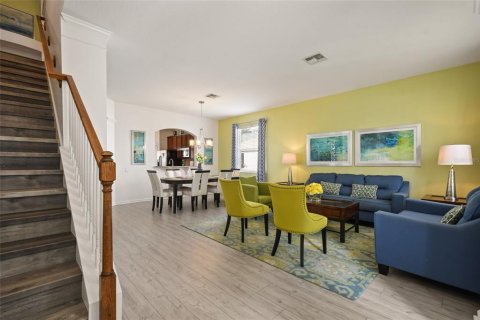 Villa ou maison à vendre à Kissimmee, Floride: 6 chambres, 261.24 m2 № 2296730 - photo 6