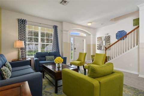 Villa ou maison à vendre à Kissimmee, Floride: 6 chambres, 261.24 m2 № 2296730 - photo 9