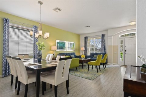 Villa ou maison à vendre à Kissimmee, Floride: 6 chambres, 261.24 m2 № 2296730 - photo 13