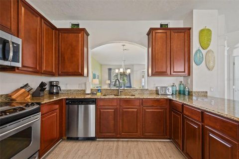 Villa ou maison à vendre à Kissimmee, Floride: 6 chambres, 261.24 m2 № 2296730 - photo 21