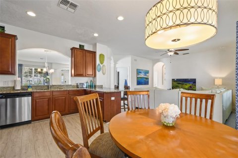 Villa ou maison à vendre à Kissimmee, Floride: 6 chambres, 261.24 m2 № 2296730 - photo 24
