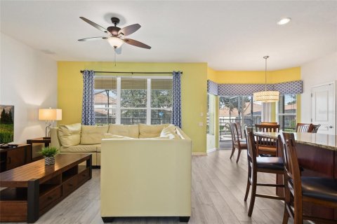 Villa ou maison à vendre à Kissimmee, Floride: 6 chambres, 261.24 m2 № 2296730 - photo 14