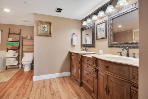Condo in Daytona Beach Shores, Florida, 2 bedrooms  № 1717263 - photo 22