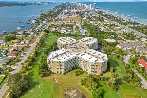 Condo in Daytona Beach Shores, Florida, 2 bedrooms  № 1717263 - photo 2