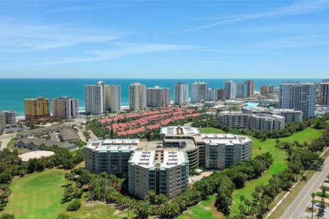 Condo in Daytona Beach Shores, Florida, 2 bedrooms  № 1717263 - photo 3