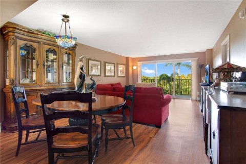 Condo in Daytona Beach Shores, Florida, 2 bedrooms  № 1717263 - photo 13