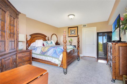 Condo in Daytona Beach Shores, Florida, 2 bedrooms  № 1717263 - photo 21