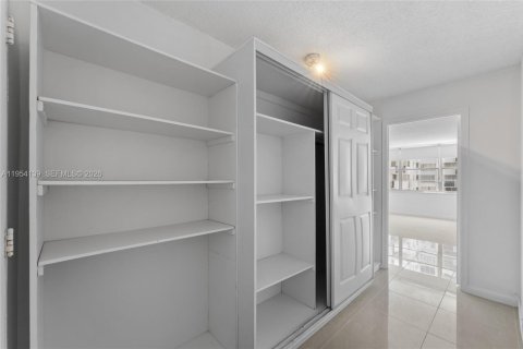 Купить кондоминиум в Авентура, Флорида 2 спальни, 145.39м2, № 2010063 - фото 21