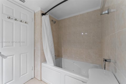 Купить кондоминиум в Авентура, Флорида 2 спальни, 145.39м2, № 2010063 - фото 24