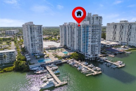 Кондоминиум с 2 спальнями в Авентура, Флорида № 2010063