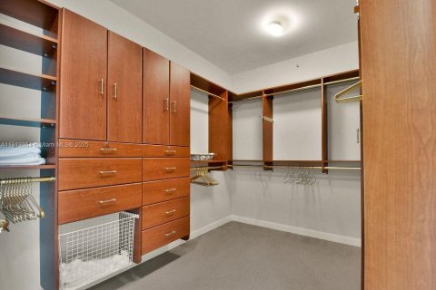 Condo in Aventura, Florida, 2 bedrooms  № 1874349 - photo 22