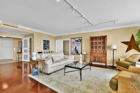 Condo in Aventura, Florida, 2 bedrooms  № 1874349 - photo 6